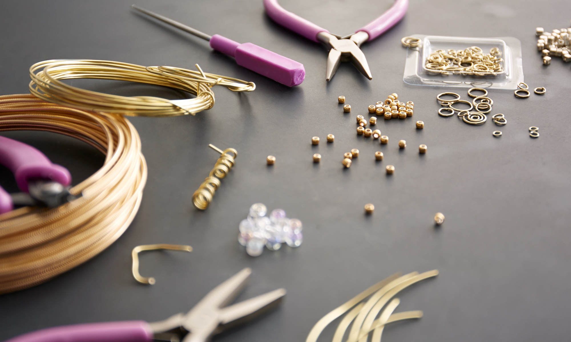 Unleash Your Inner Artisan: Craft Stunning Jewelry Today!