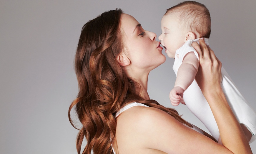 Image 1: Bump to Baby Photoshoot