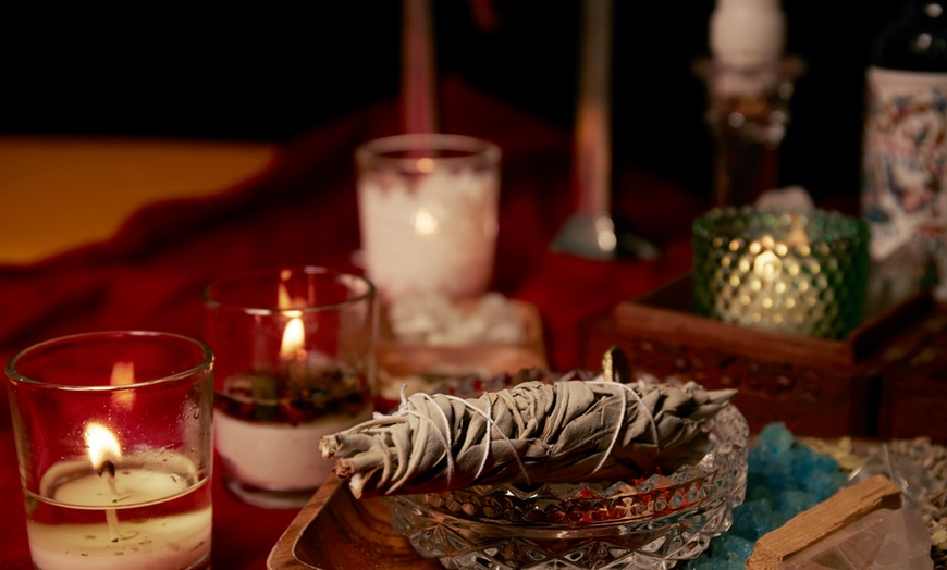 Image 1: Séance de voyance avec Corinne Hocine