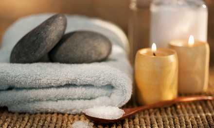 50-Minute Body and Foot massage with Aromatherapy and Hot Stones - Reverse Beauty Spa