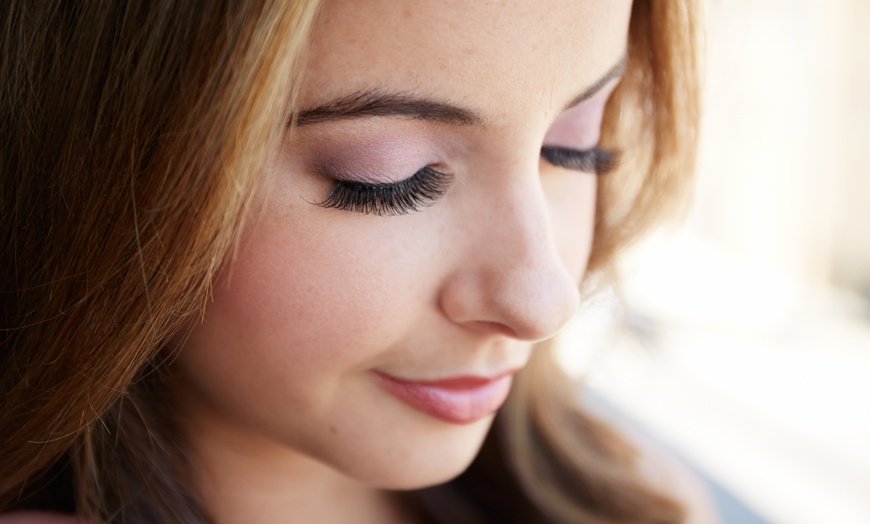 Image 1: Up to 45% Off on Eyelash Extensions at Lash & Brow By Lina