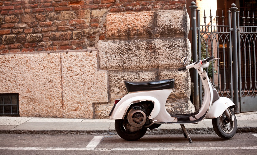 Image 1: Formation à la conduite de scooter 125 cm³