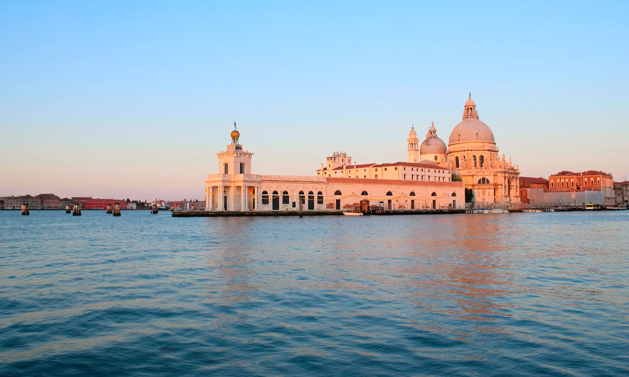 ✈ 8-Day Rome, Florence & Venice Vacation with Air