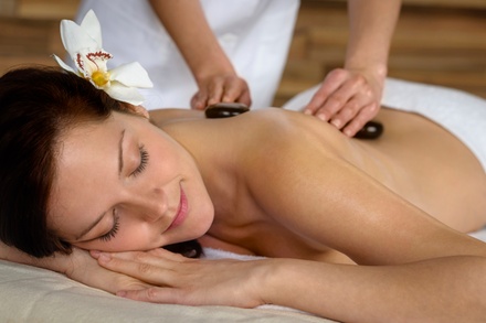 30 mins massage with hot stone & aromatherapy  - Kingston Reflexology