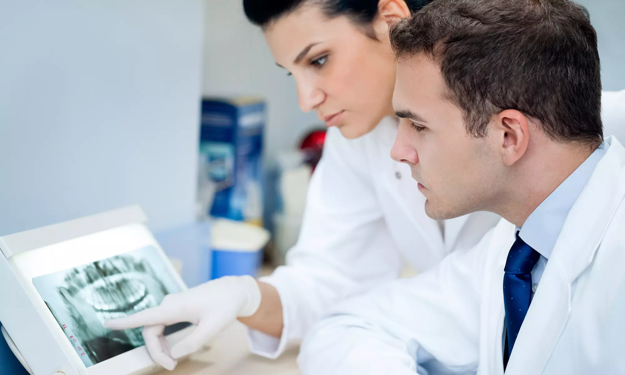Implant Package with Consultation and X-Rays for Implant for One Tooth at Sparkle Family Dentistry (46% Off) - Primary Image