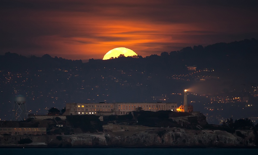 Image 3: ✈ San Francisco & Honolulu: 4 or 6 Nights w/ Flights and Hotels Stay