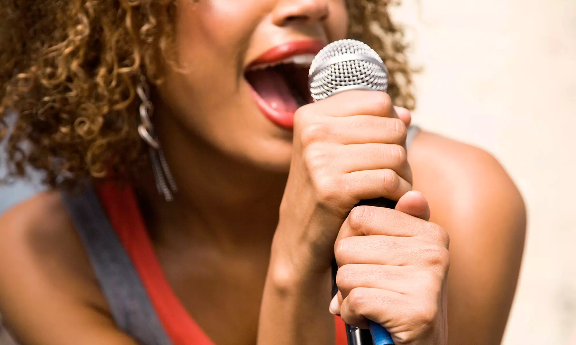 VS Music Studios offers private singing, piano and acting lessons with options for two or four 30-minute sessions, up to 60% off - Primary Image