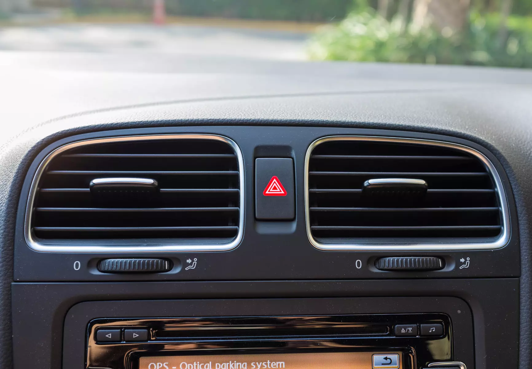 Do 69% zniżki na: Regulacja klimatyzacji - samochód w firmie 3 CAR - Primary Image