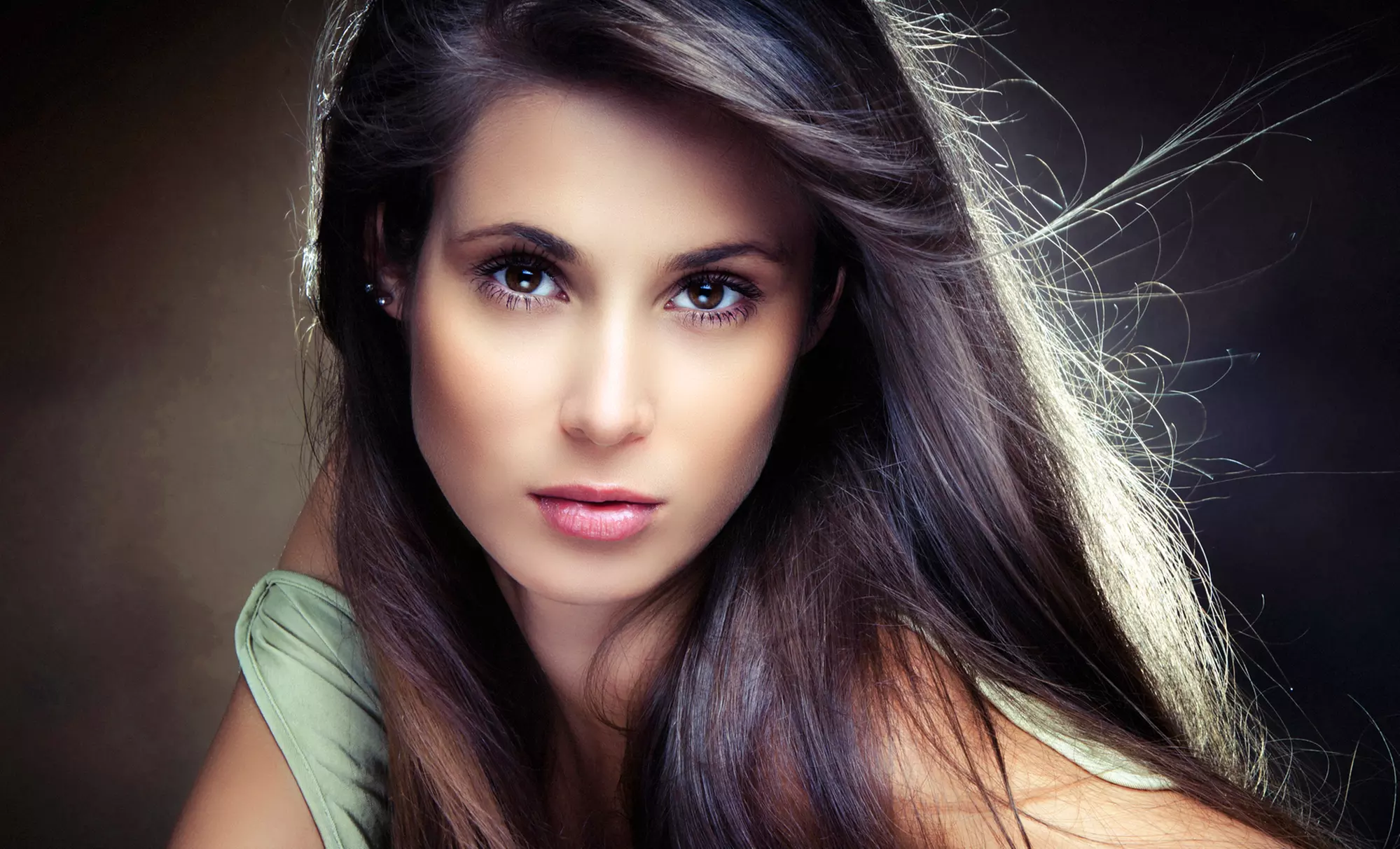 Changez de tête selon vos envies avec une coupe, un brushing et une couleur ou un soin au choix à L'Atelier de Marion - Primary Image