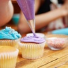 Image 3: Curso de decoración de cupcakes o de elaboración de bizcochos para 1