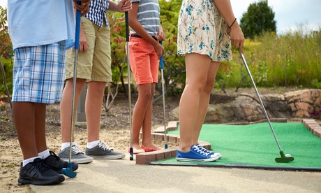 1 partie de mini-golf pour 2 ou 4 personnes dès 9,90 € avec Mini Golf de la Pépinière