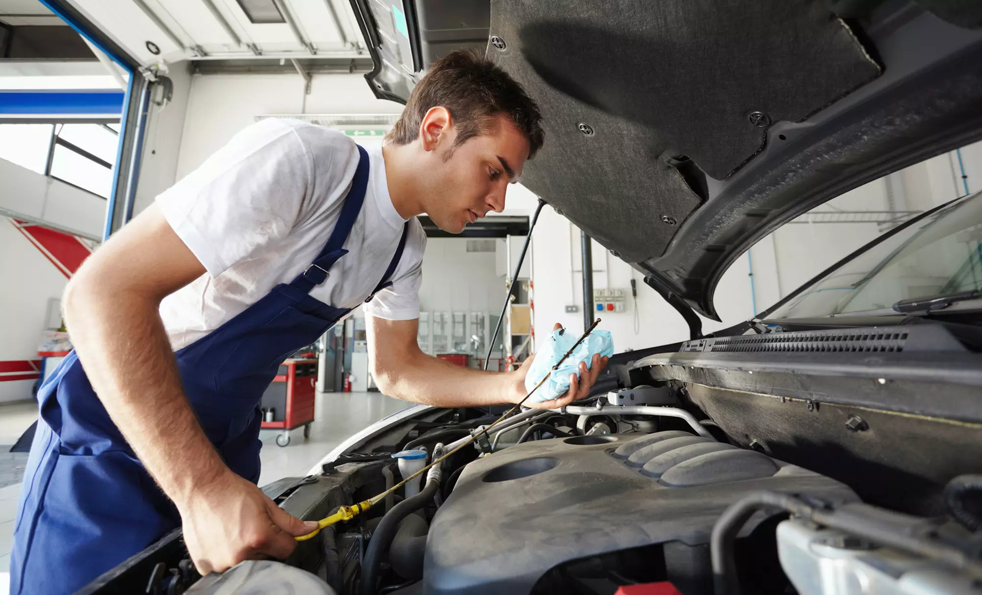 Synthetic Oil Change at J&L Auto Services (42% Off) - Primary Image