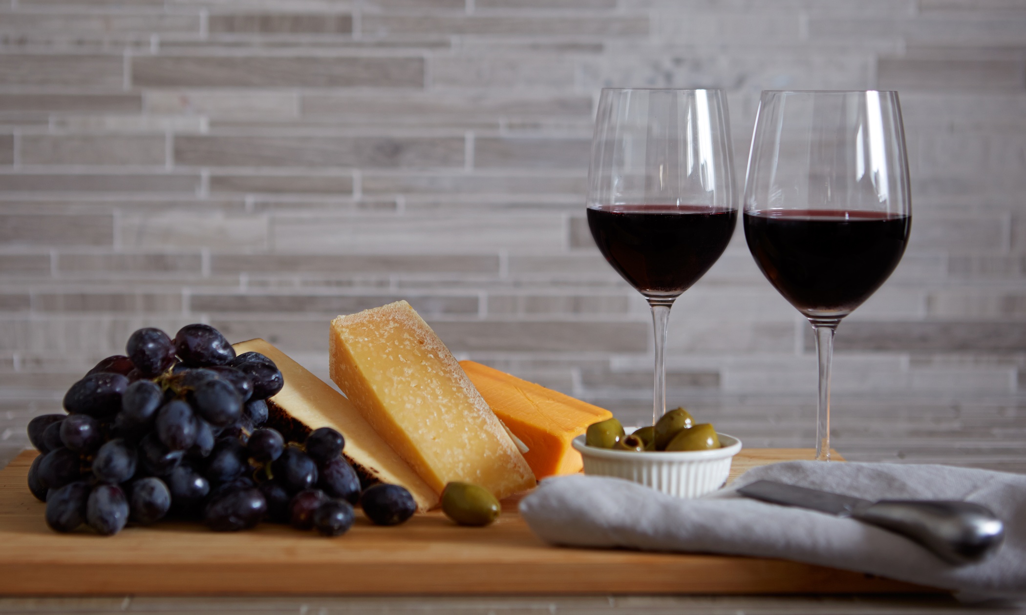 Niagara Winter Wine Tour for One, Two, or Four People from Niagara Fun Tours (Up to 63% Off)   - Primary Image