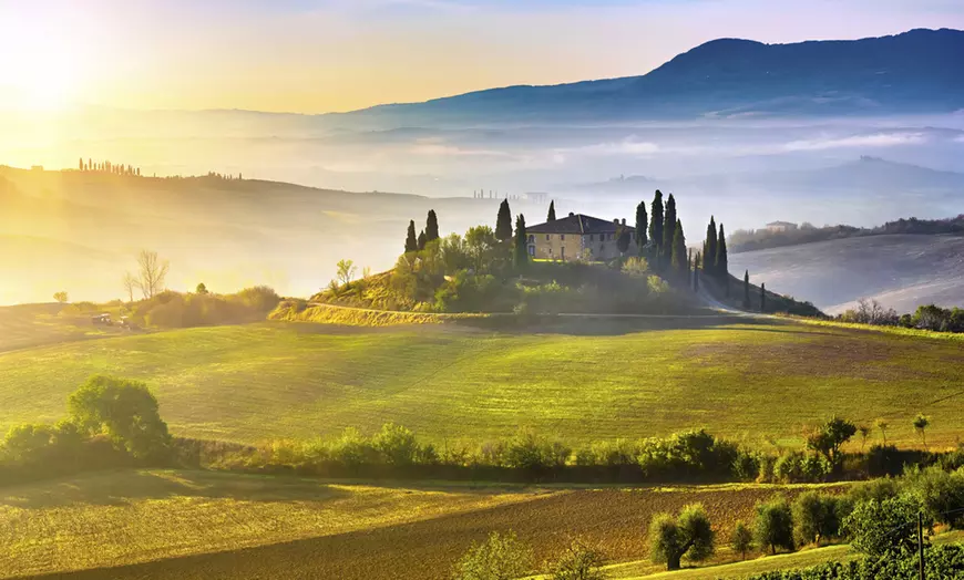 Image 1: ✈Italië: fly & drive Toscane