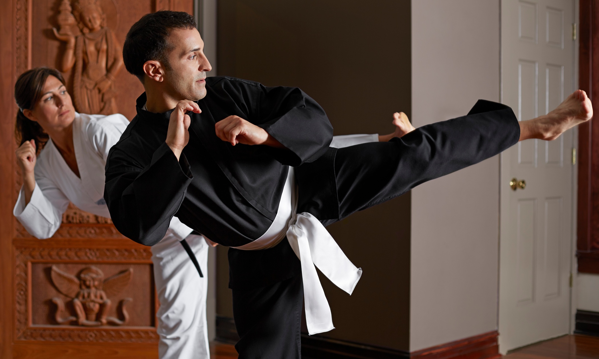 KARATE BUSHIDO n°218 - 1994 - TAEKWONDO - BRUCE LEE
