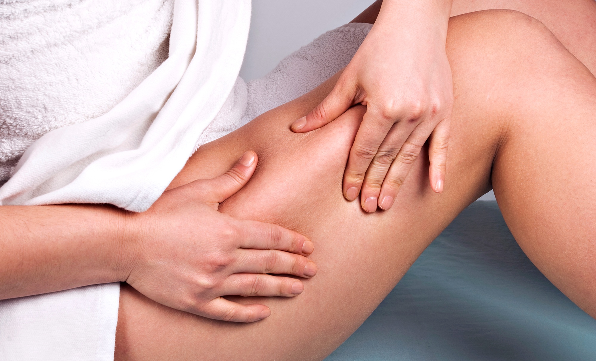 Modelage minceur avec outil en bois