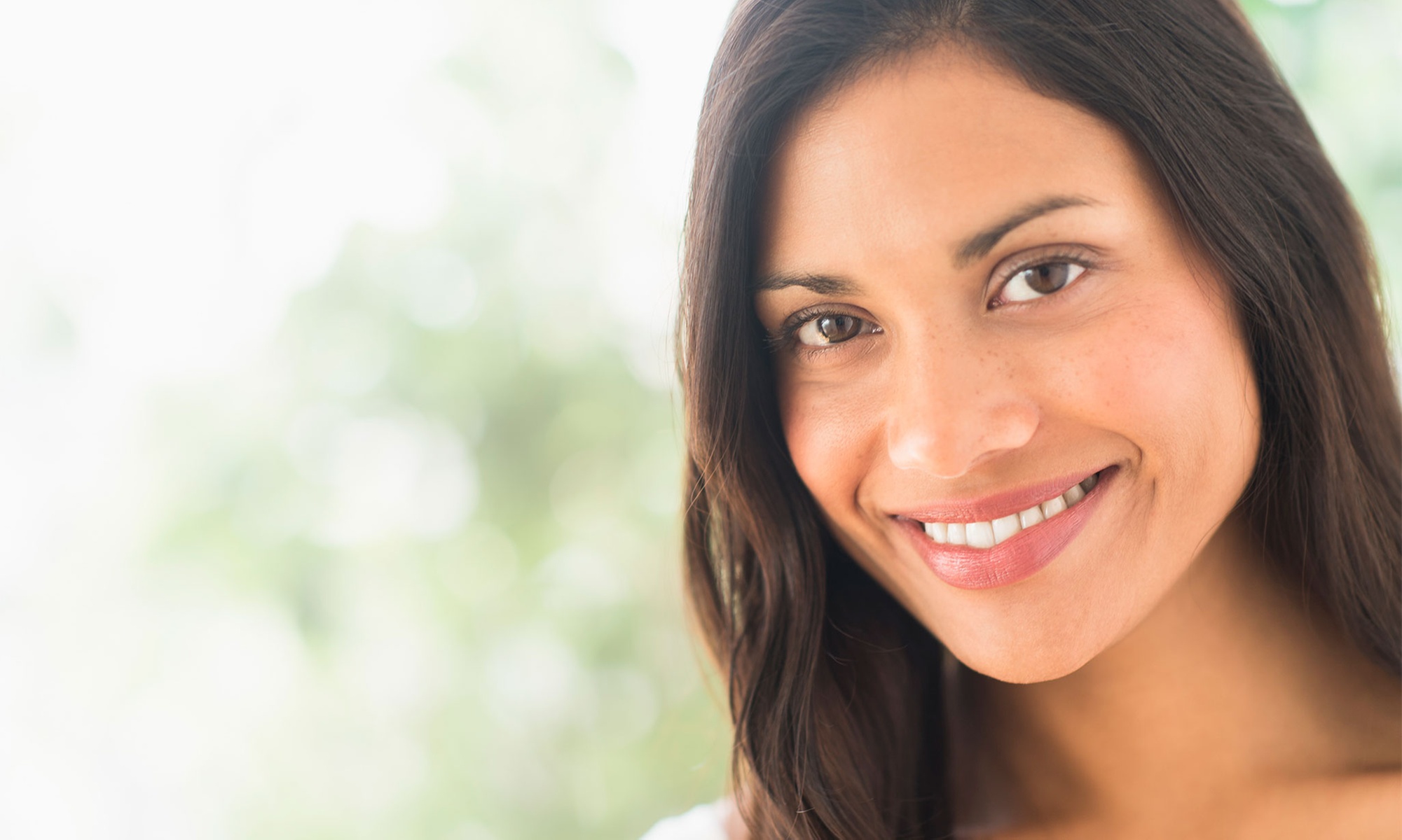 Mini facelift procedure to reduce sagging skin and deep creases