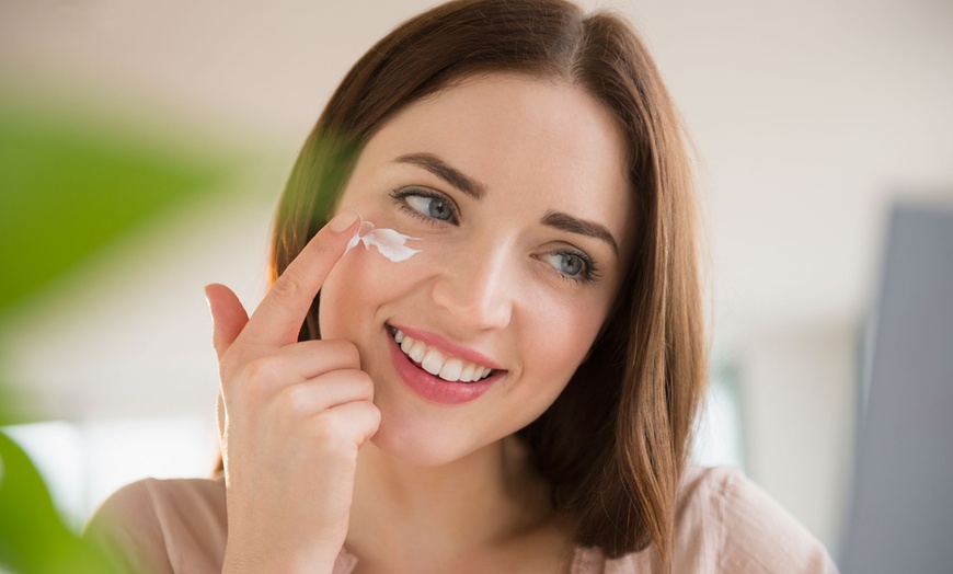 Image 1: Boost Confidence with Comprehensive Facial Training