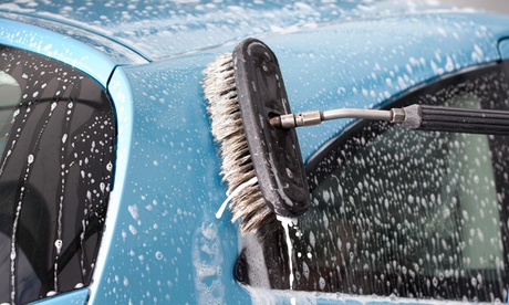 Lavage auto intérieur et/ou extérieur, formule au choix ou lavage moteur dès 9,50 € chez M.A. Solution Automobile