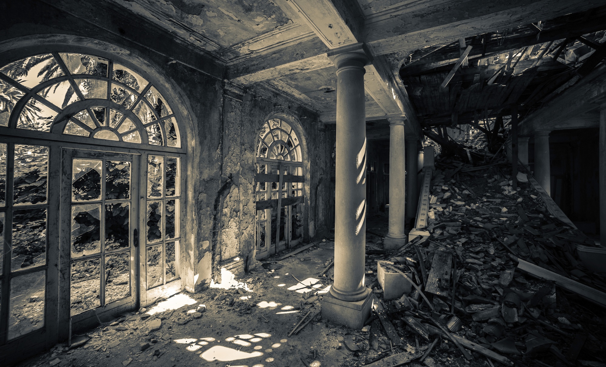 Explore Two-Hour Paranormal Investigation Tour For Up to Ten People 