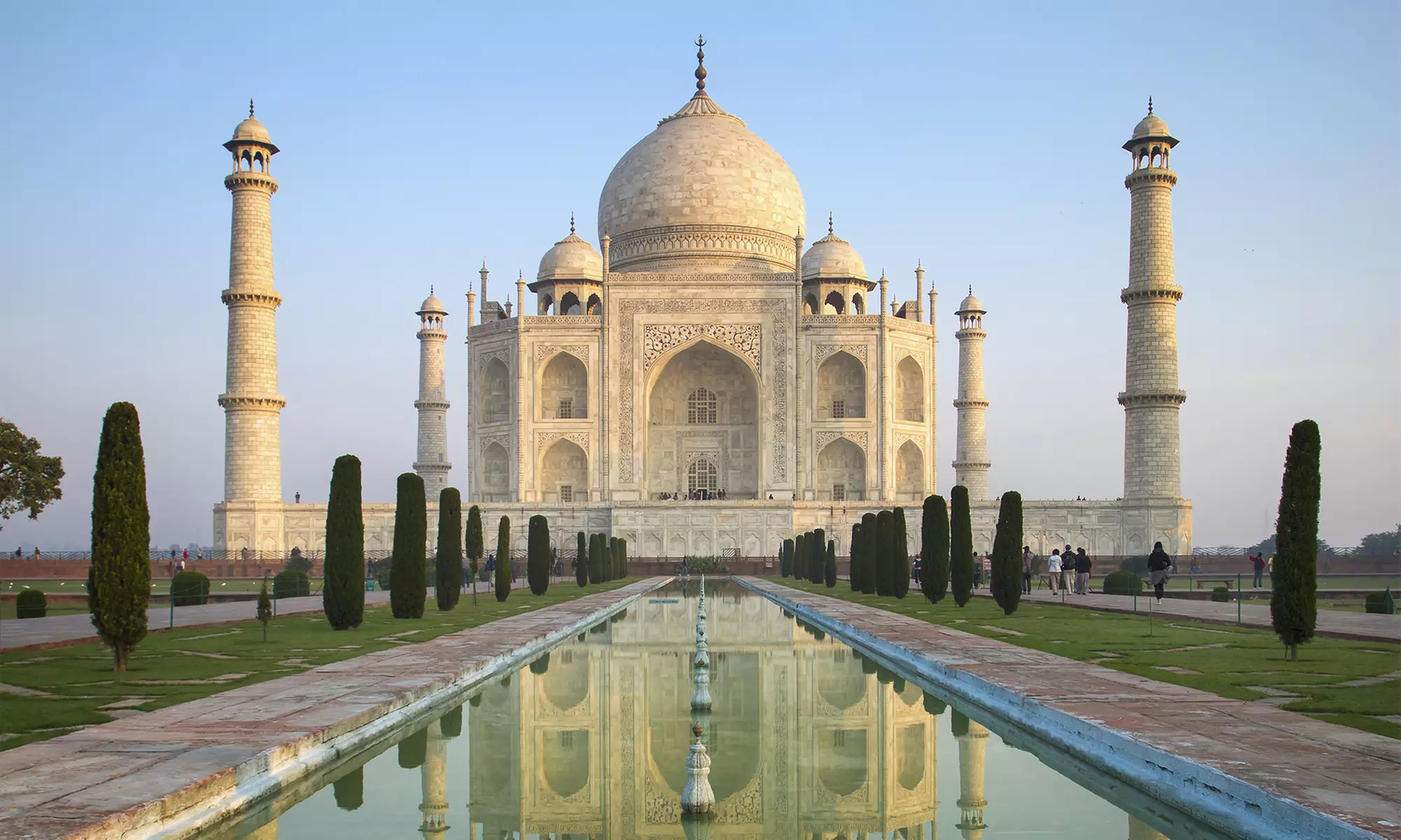 ✈ 8-Day India Tour with Airfare from smarTours. Price per Person Based on Double Occupancy (Buy 1 Groupon/Person). - Primary Image