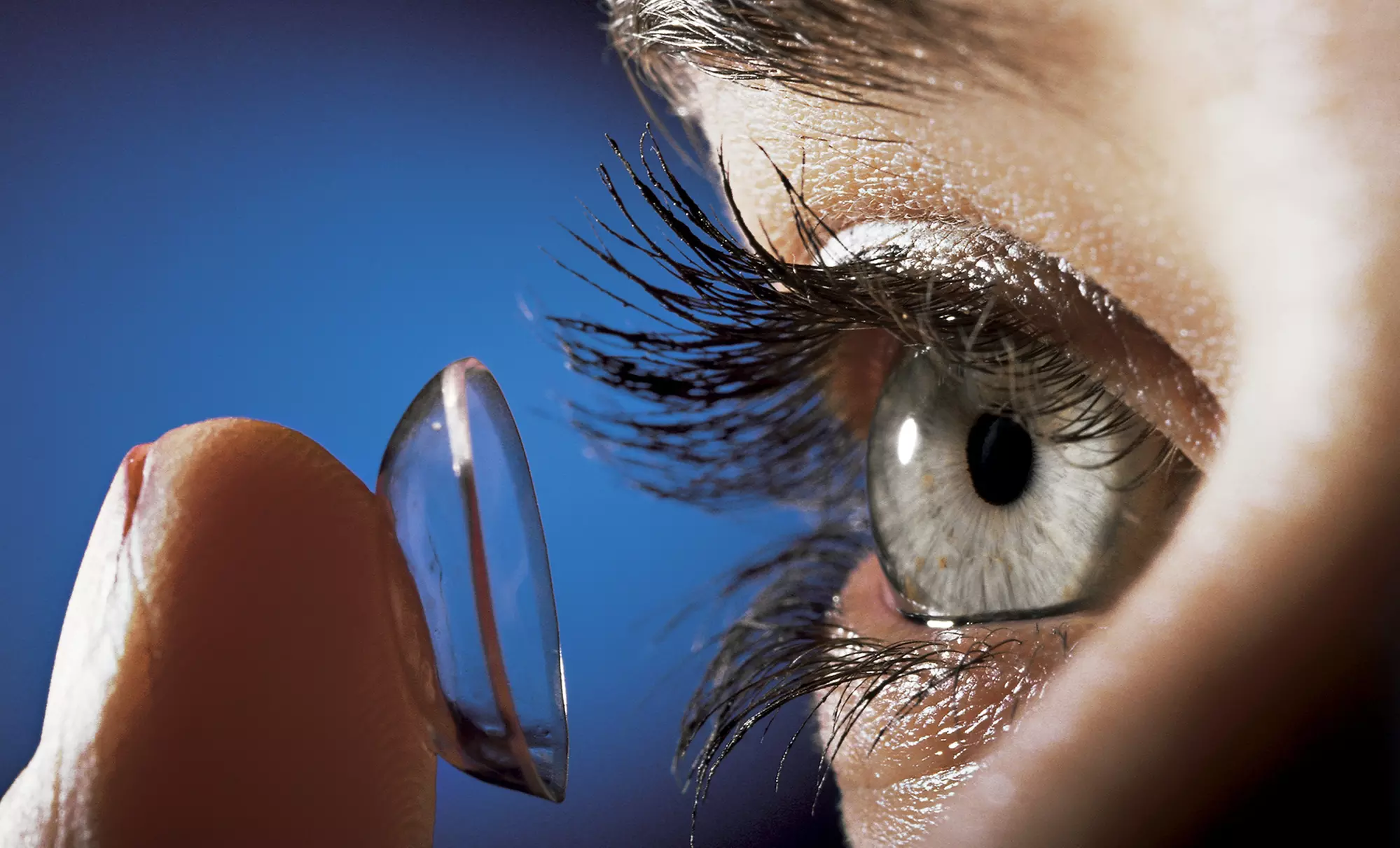 Lentillas graduadas para astigmatismo, miopía o hipermetropía de 3, 6 o 12 meses desde 39,95 € - Primary Image