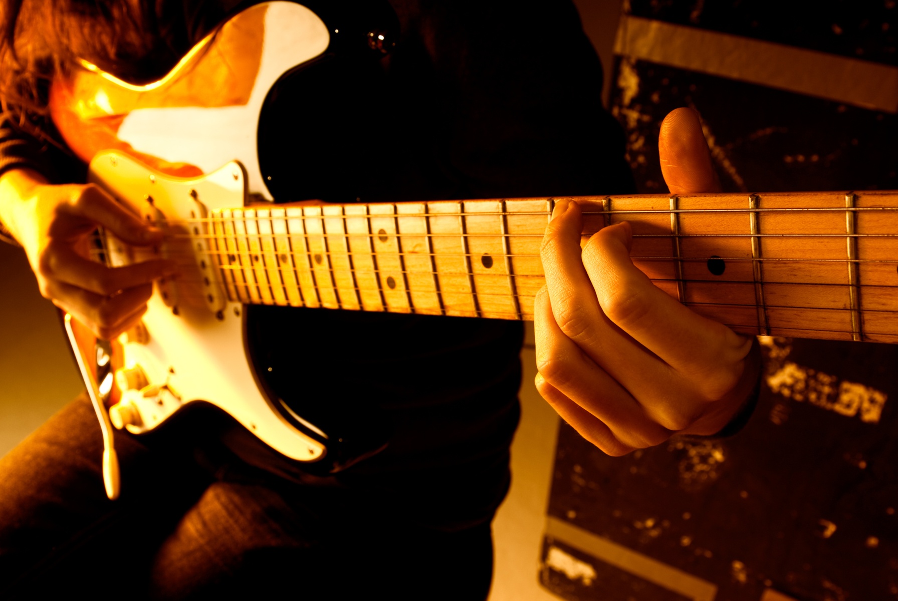 Enhance Skills with Personalized Virtual Guitar Sessions