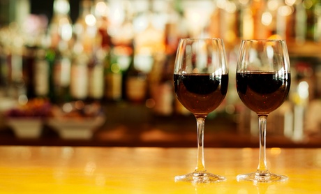 Aperitivo con tagliere e calice di vino o drink a scelta al Rafael Guanxi Bar (sconto fino a 55%)