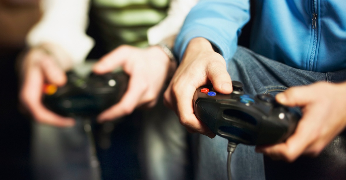 Servicio de limpieza profesional de consolas PS4, PS5 y Xbox en Valladolid