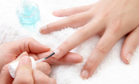 Gelish pour mains et/ou pieds chez Ella Hair And Beauty à Berlare