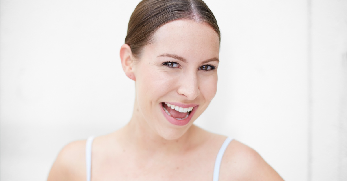 Tratamiento facial con peeling ultrasónico o radiofrecuencia en Sevilla