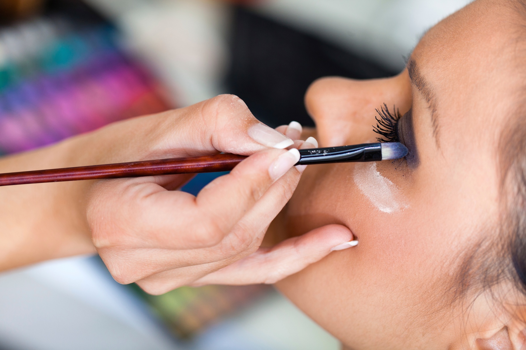 Enhance Your Skills: 1-on-1 Makeup Lesson at Vibrant Skin and Makeup