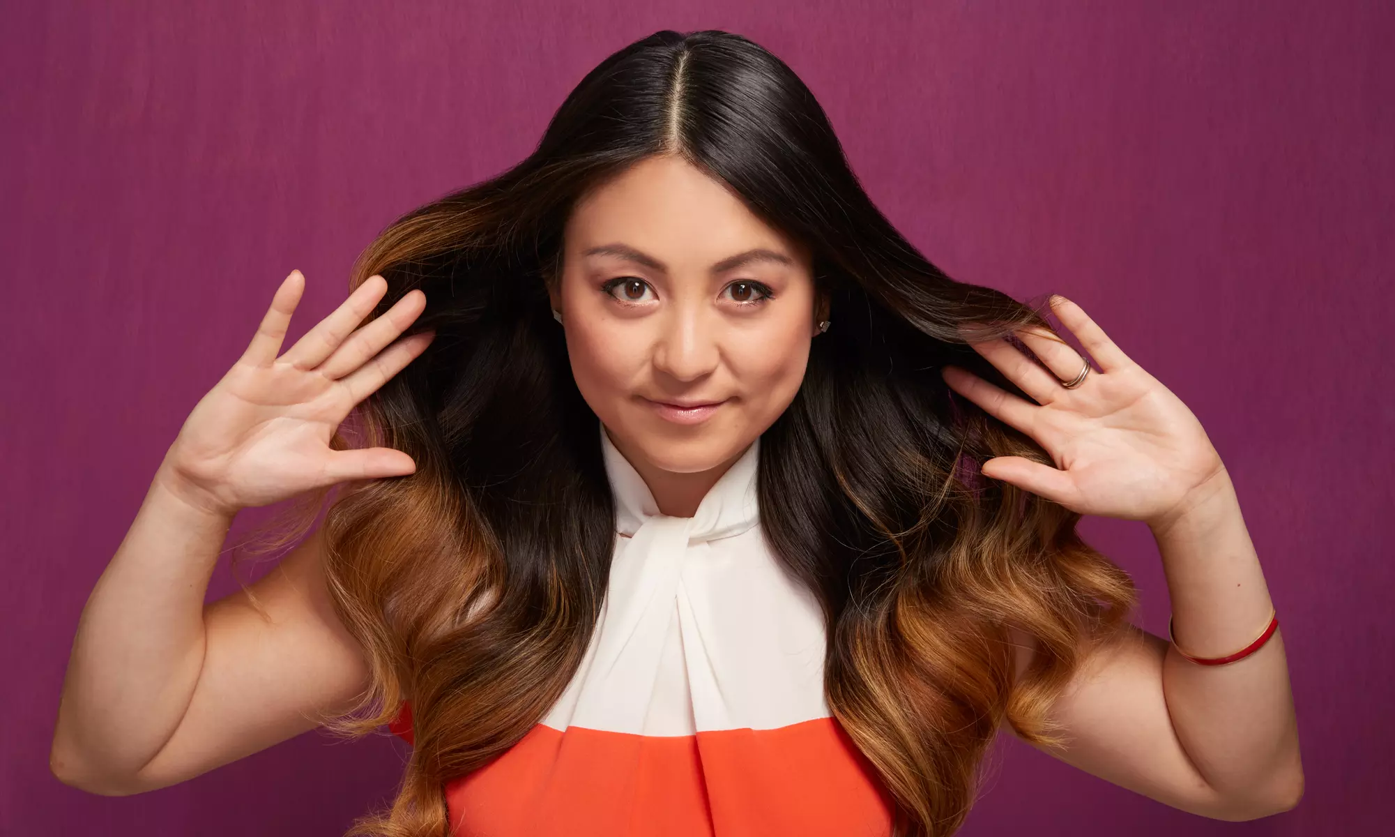 Refresh Your Style with ½-Inch Gray Hair Root Touch-Up with Organic Hair Color ( Up to 30% Off )