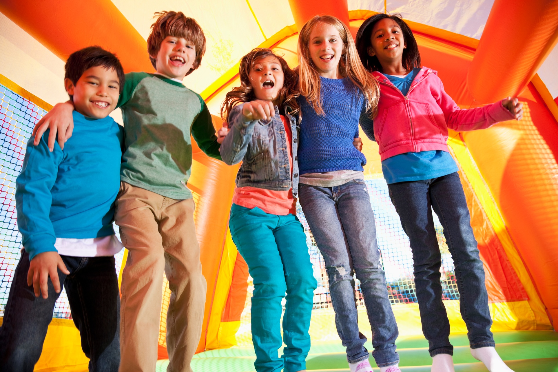 Enjoy 1 Hour Play Session For 1 or Children (48 inches or shorter)
