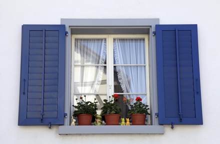 Professionelle Fensterreinigung inkl. Rahmen und Anfahrt für bis zu 5 Fenster