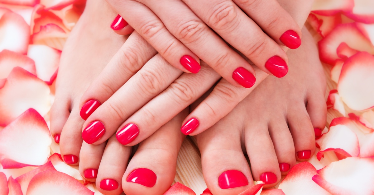 Servicio de manicura y pedicura en Alicante