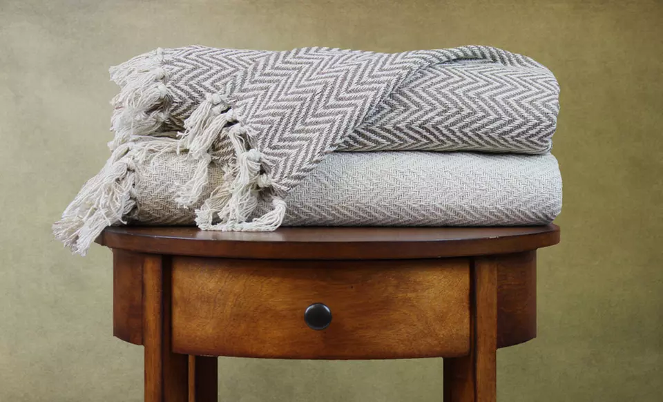 100% Cotton Chevron-Pattern Throws (2-Pack) - Primary Image