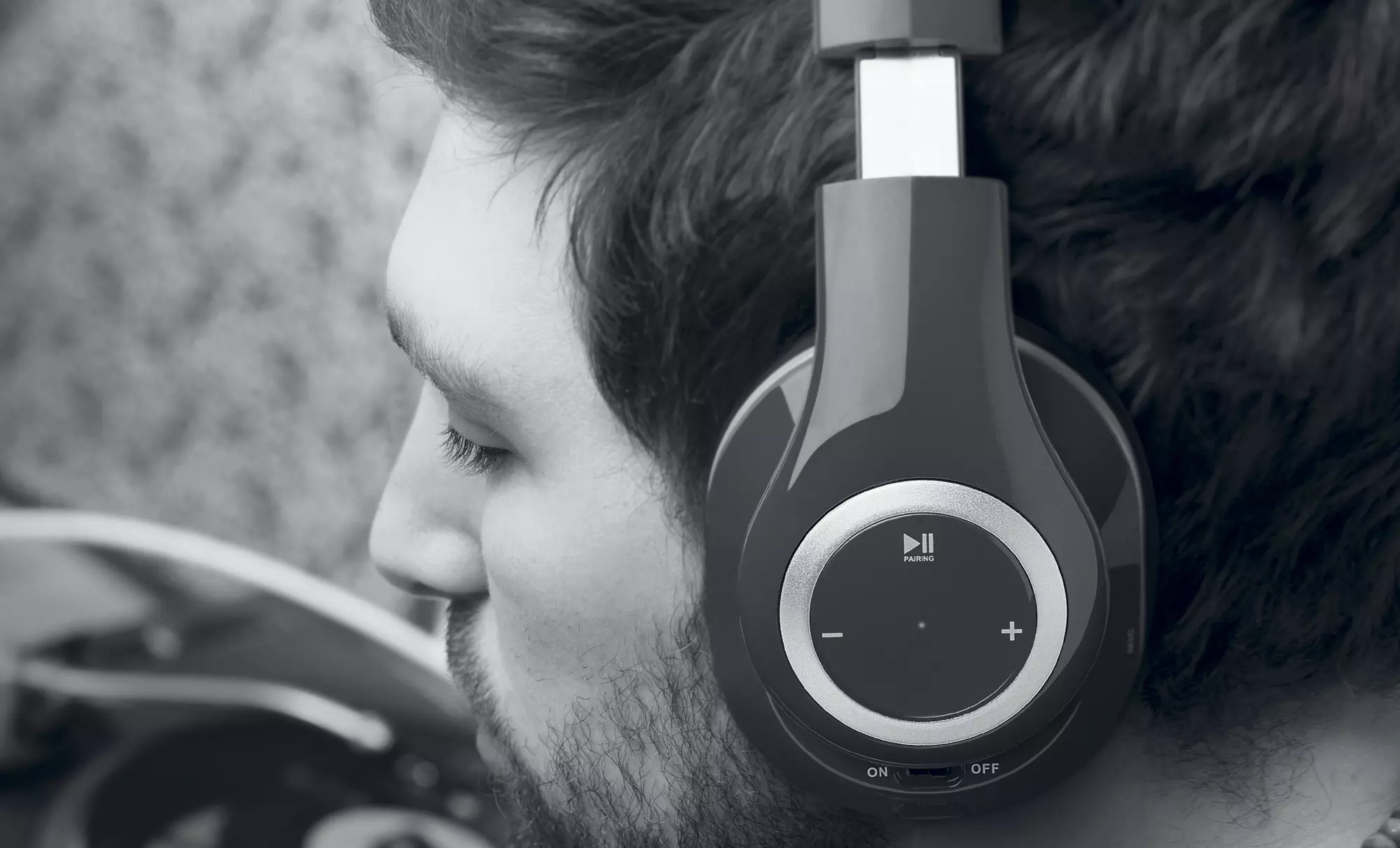 Urban Beatz Producer Wireless Bluetooth Headphones with Microphone and 12-Hour Rechargeable Battery - Primary Image