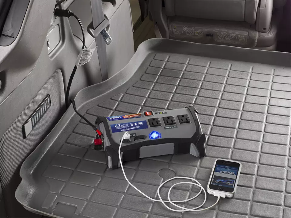 400-Watt Tailgate Mobile Power Inverter - Primary Image