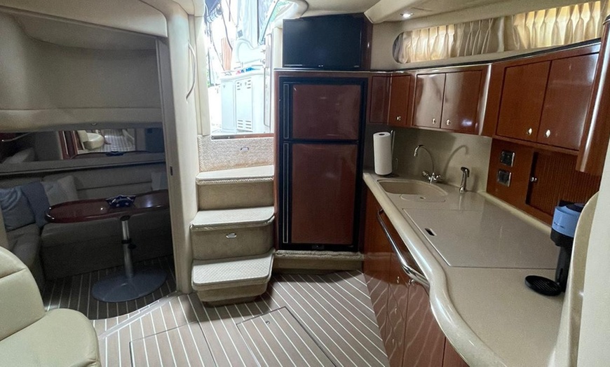 Image 12: Luxury Yacht Cruises & Boat Parties on Miami Waterways