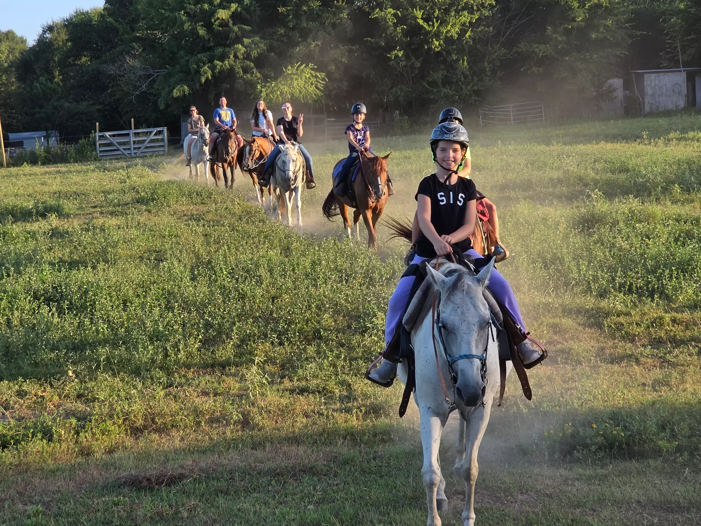 Group Horseback Trail Rides for 3–7 Riders in Nature’s Beauty