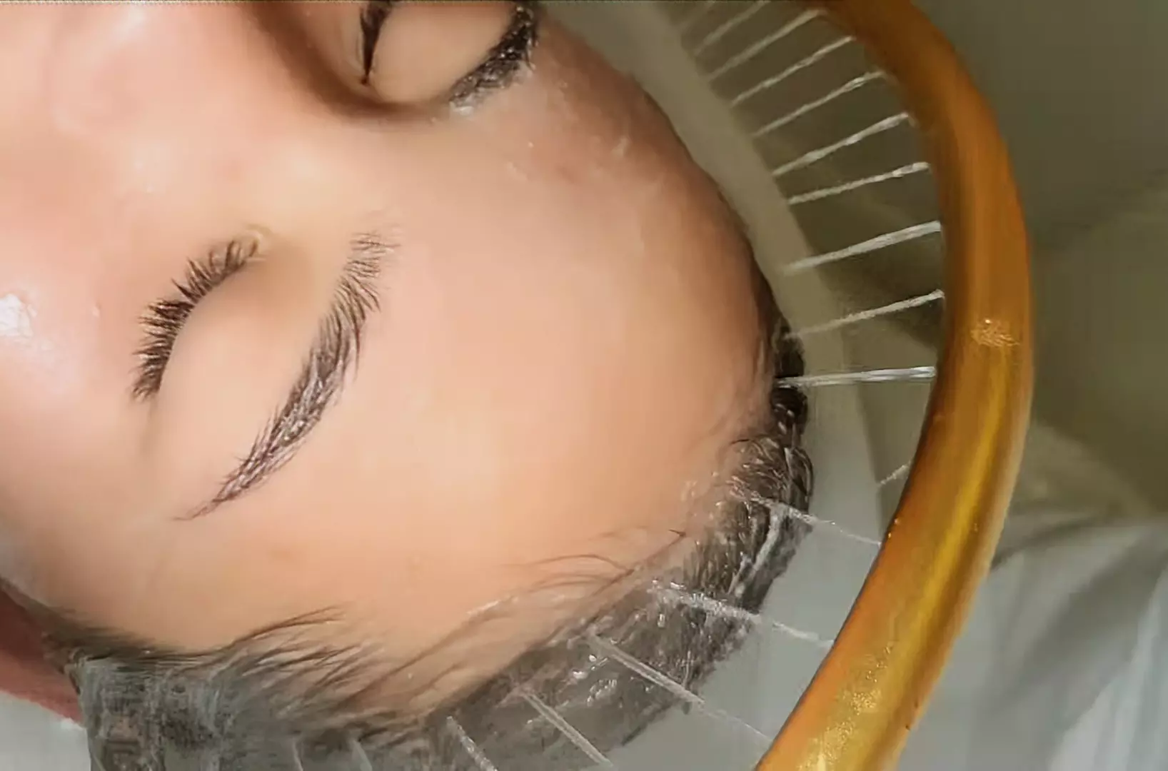 This Japanese Head Spa Will Melt Your Stress Away