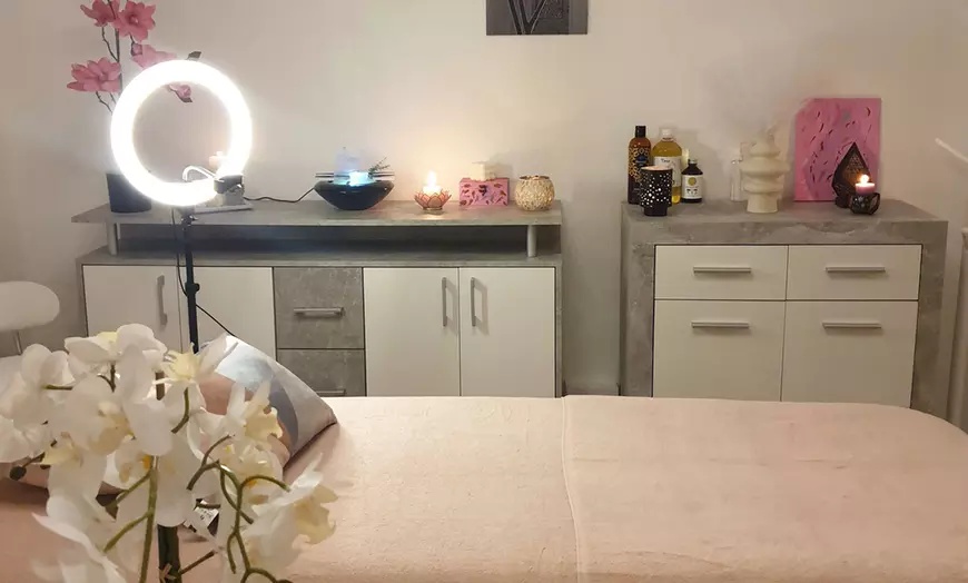 Image 3: Éclat du visage à Aix : Kobido, Hydraface ou nettoyage profond