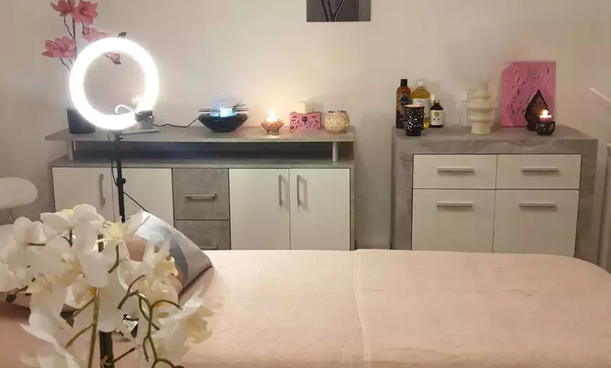 Éclat du visage à Aix : Kobido, Hydraface ou nettoyage profond