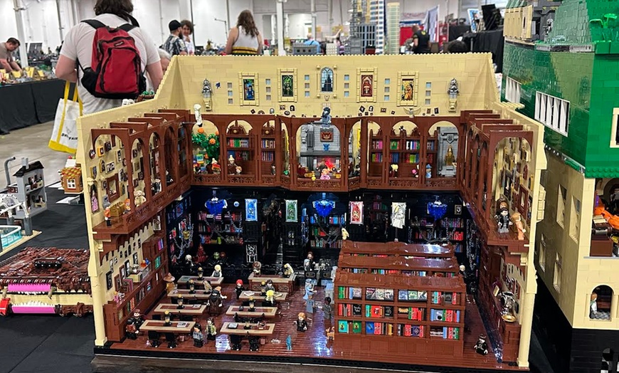 Image 3: BrickCentric LEGO Fan Convention in Los Angeles