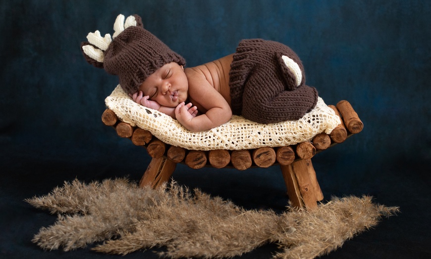 Image 10: Shooting photo nouveau-né, anniversaire ou femme enceinte d'1h30