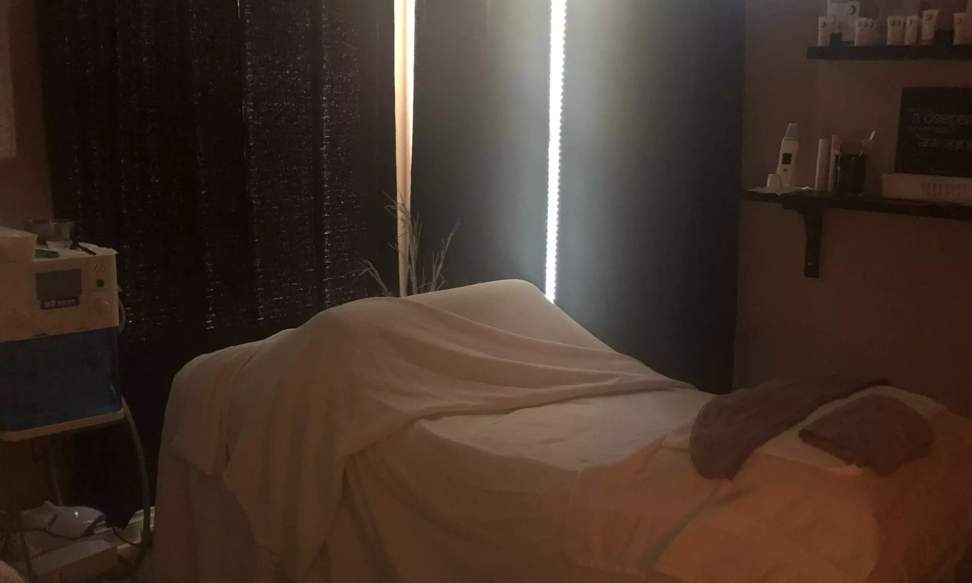 Experience Bare With Me Aesthetics Boutique's HydraFacial, Acne Facial, and LED Hydrating Facial services with up to 55% off - Second Medium