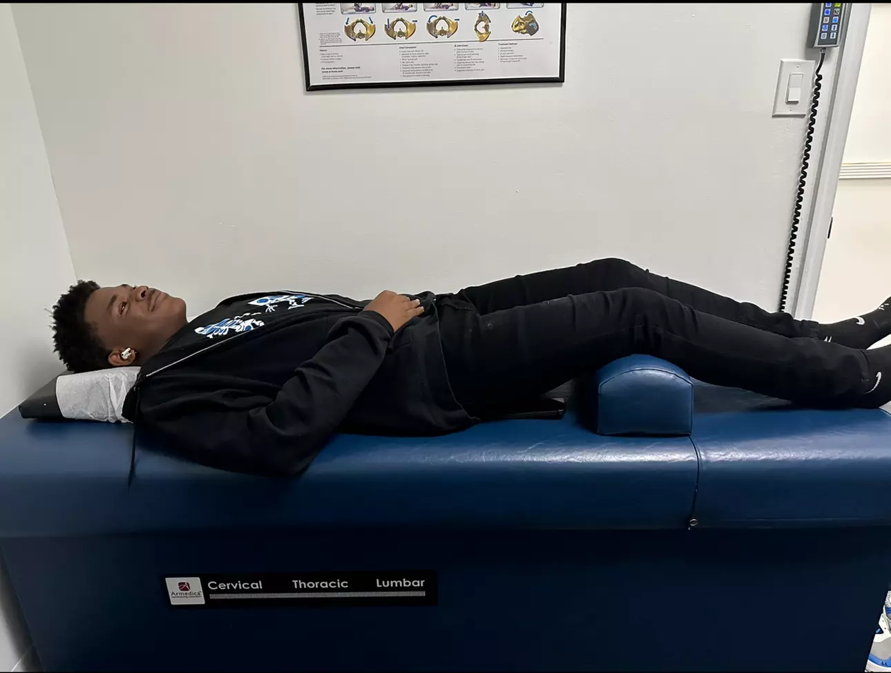 Experience up to 50% off at Easy Reach Chiropractic with consultation and treatment options for personalized pain relief - Second Medium