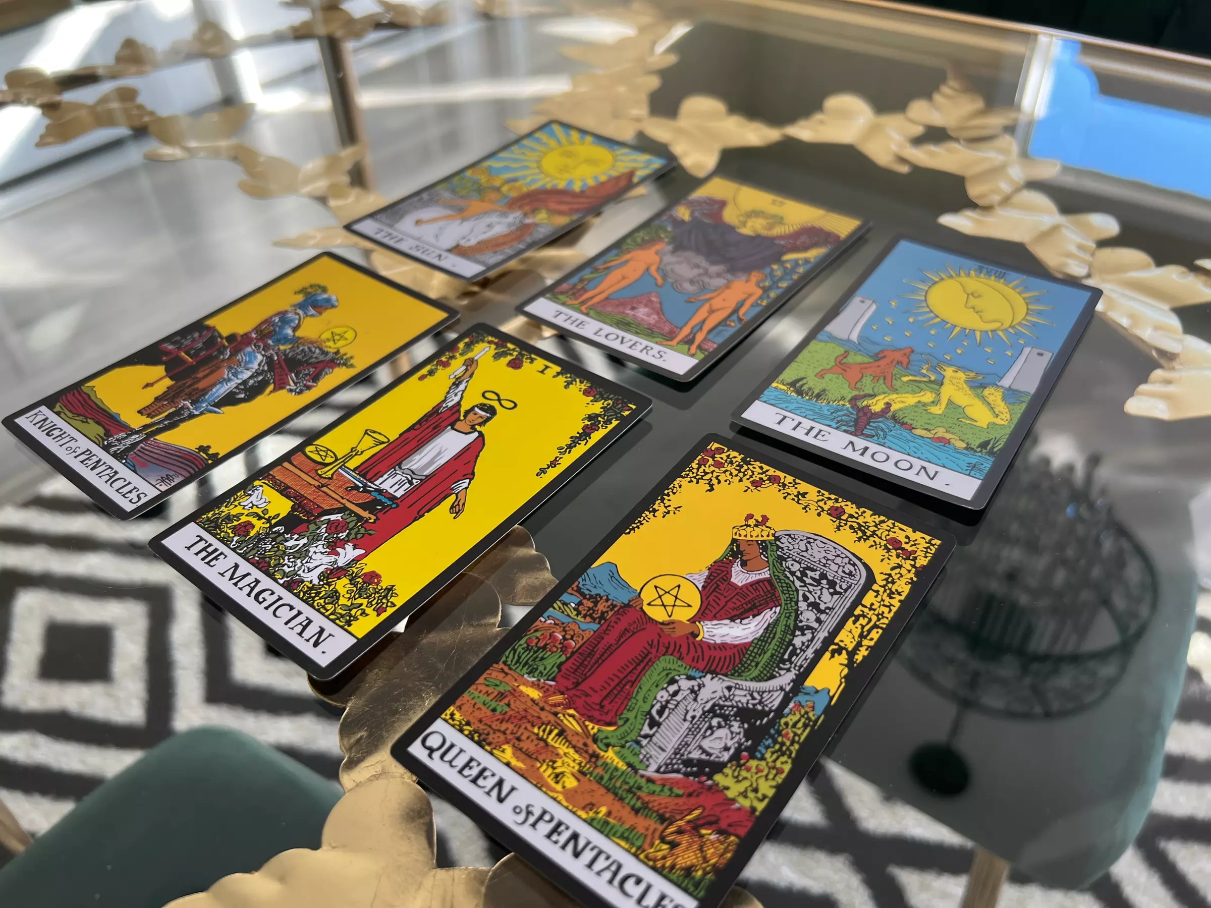 Explore Your Life with Full Life and Tarot Card Readings