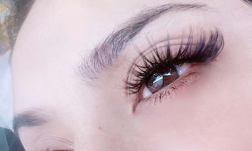 Image 5: Up to 30% Off on Eyelash Extensions at See U Beauty